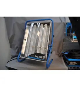 STRÅLKASTARE LÅGENERGI 4X55 WATT NOVIPRO
