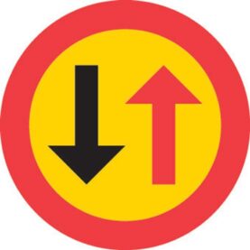 PLASTMÄRKE VÄJNINGSPLIKT MÖTANDE TRAFIK BLINKFYRAR